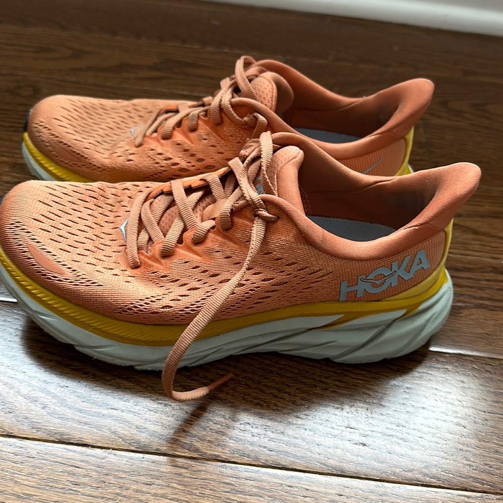 Hoka Clifton 8